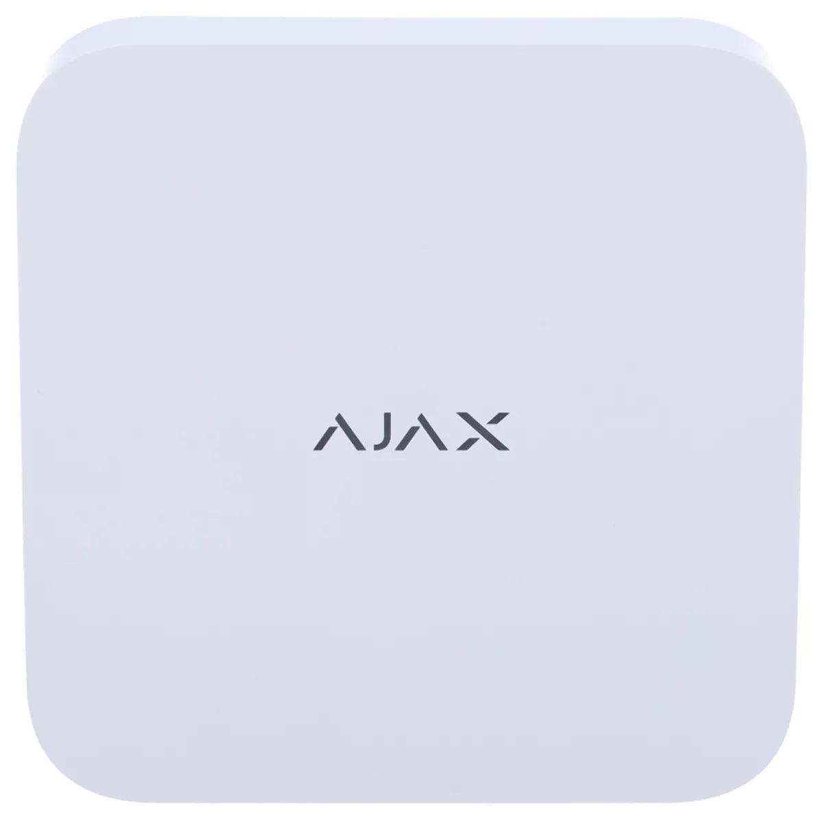 O NVR da Ajax cria uma integração eficiente entre os sistemas de videovigilância CCTV e o ecossistema Ajax. Isto traduz-se numa utilização ágil e contínua, permitindo consultar gravações de forma imediata, independentemente da localização