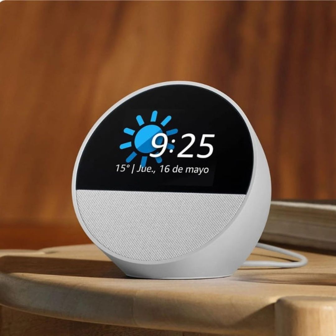 O Echo Spot é um despertador inteligente com Alexa e som de alta qualidade. Ideal para música e controle de dispositivos inteligentes. Compra já em Smartify.pt.