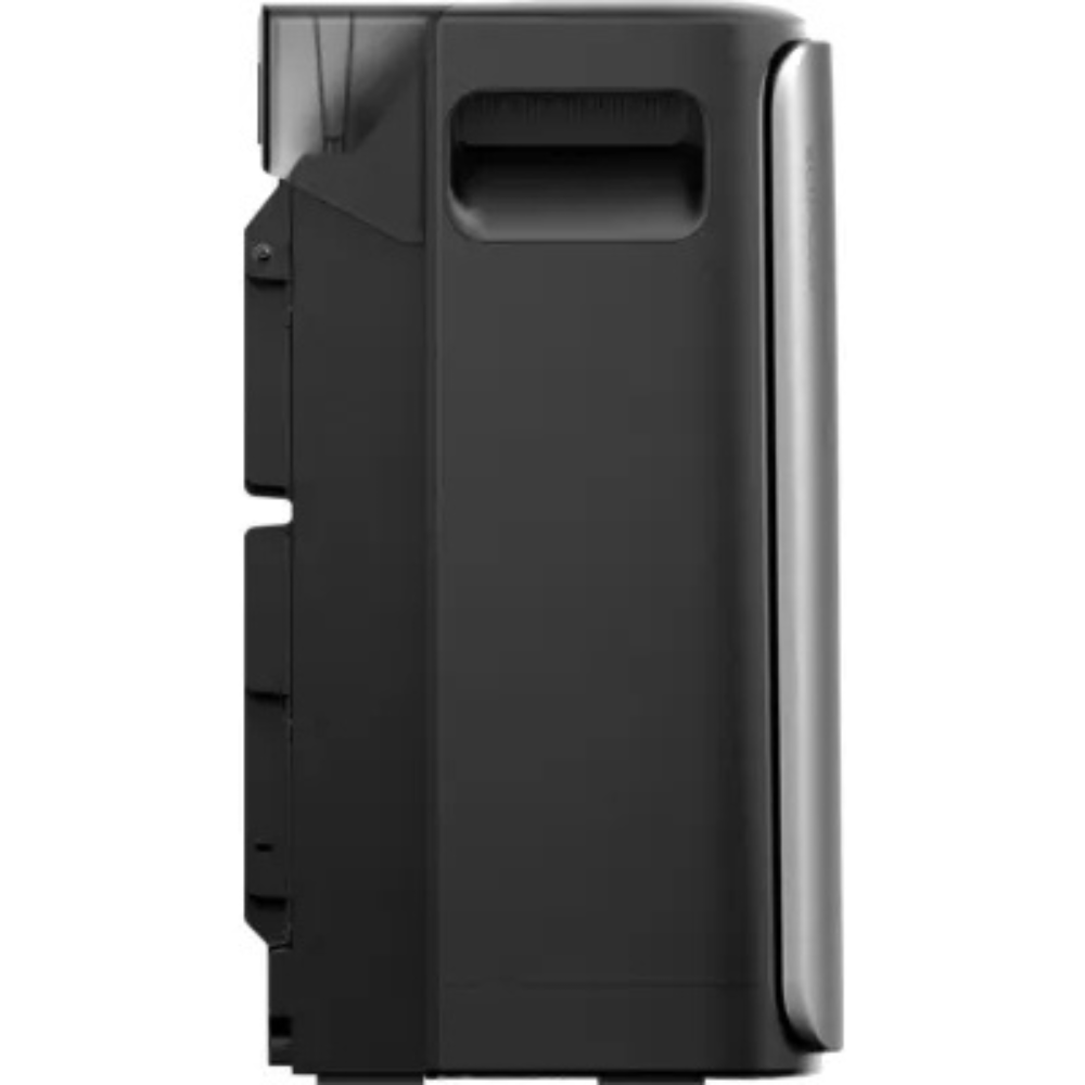 Com a bateria de armazenamento EcoFlow Stream AC, podes guardar o excedente de energia solar de forma eficiente e utilizá-lo sempre que necessitares. Estão disponíveis duas versões: a Stream AC, ideal para armazenar a energia solar produzida durante o dia e utilizá-la em casa à noite — embora funcione apenas quando ligada à rede elétrica. Já a Stream AC Pro permite alimentar dispositivos mesmo sem ligação à rede, seja durante falhas de energia ou em locais sem fornecimento elétrico. Assim, torna-se a escolh