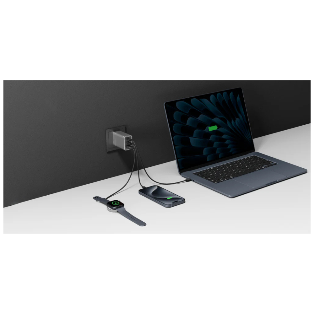 O Carregador EcoFlow RAPID 65W oferece praticidade e eficiência no dia a dia. Com duas portas USB-C e uma porta USB-A, permite carregar até três dispositivos em simultâneo. Graças à tecnologia GaN, apresenta um design compacto, sendo 48% mais pequeno do que os carregadores tradicionais, sem comprometer a potência. Compatível com uma vasta gama de equipamentos, assegura um carregamento rápido e seguro para smartphones, tablets e portáteis com entrada USB-C.