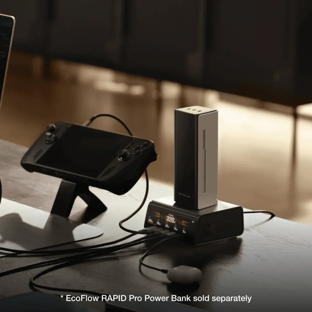 EcoFlow RAPID Pro estação de carregamento com 5 portas USB + pogo magnético. 320W total, 140W por porta USB-C. GaN compacto, app EcoFlow, display LCD 3" com dial físico. Powerbank 27k a 80% em 20min.