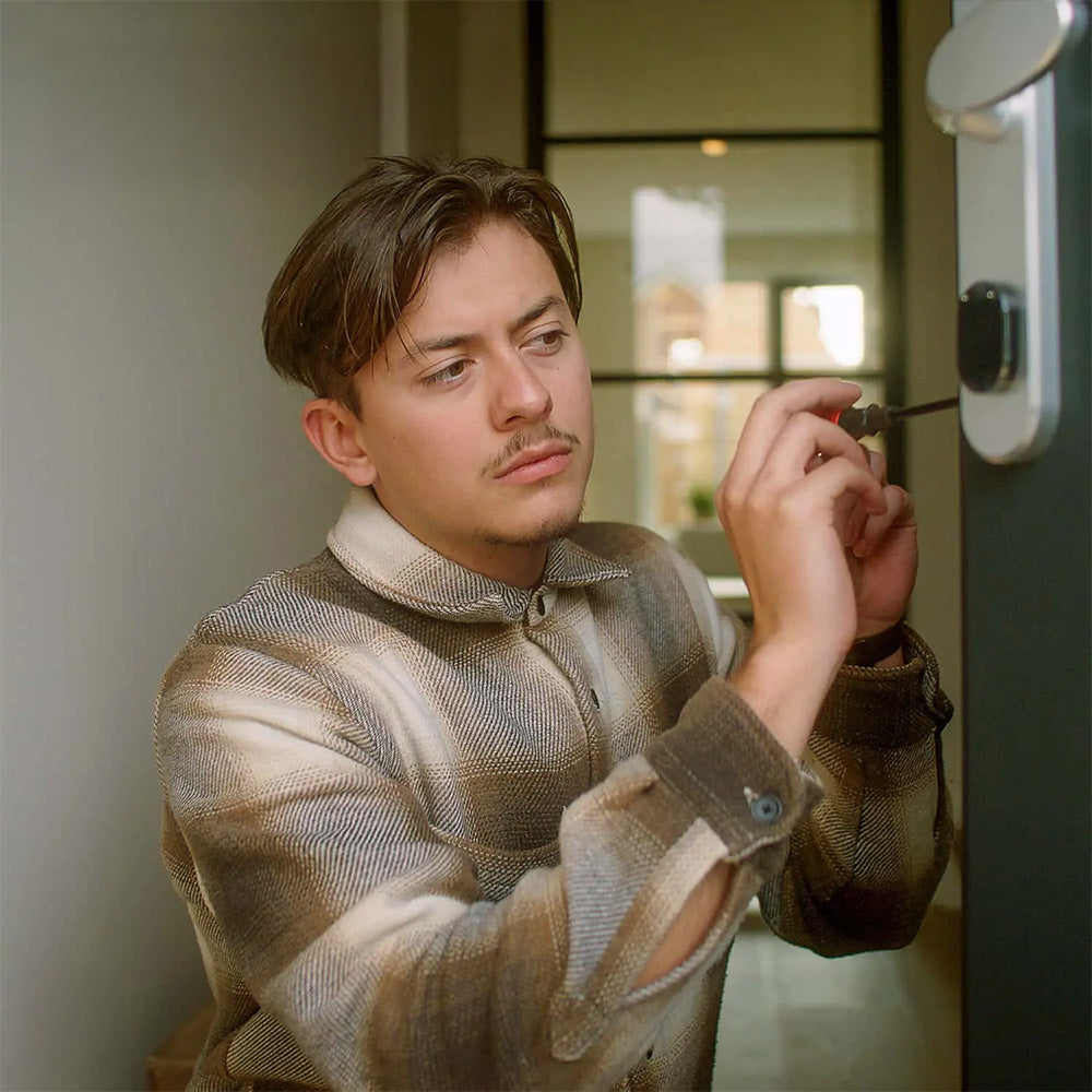 LOQED Fechadura inteligente sem chave com integração Shelly Bluetooth e WiFi