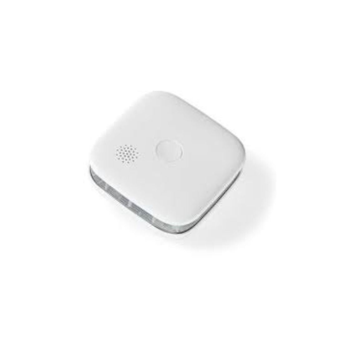 Sente-te mais seguro com este detetor de fumo Wi-Fi da Nedis. Recebe alertas no telemóvel e reage rapidamente a qualquer emergência.
