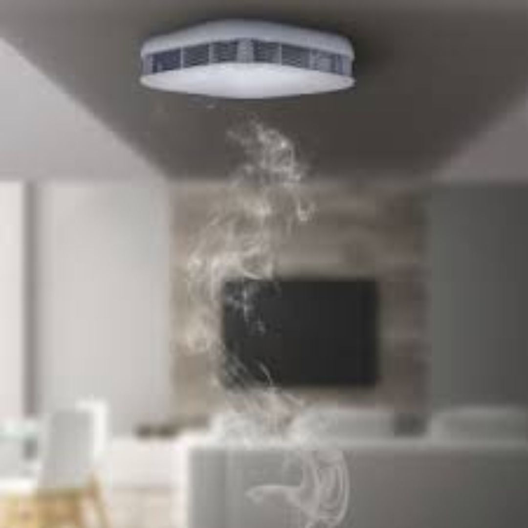 Sente-te mais seguro com este detetor de fumo Wi-Fi da Nedis. Recebe alertas no telemóvel e reage rapidamente a qualquer emergência.