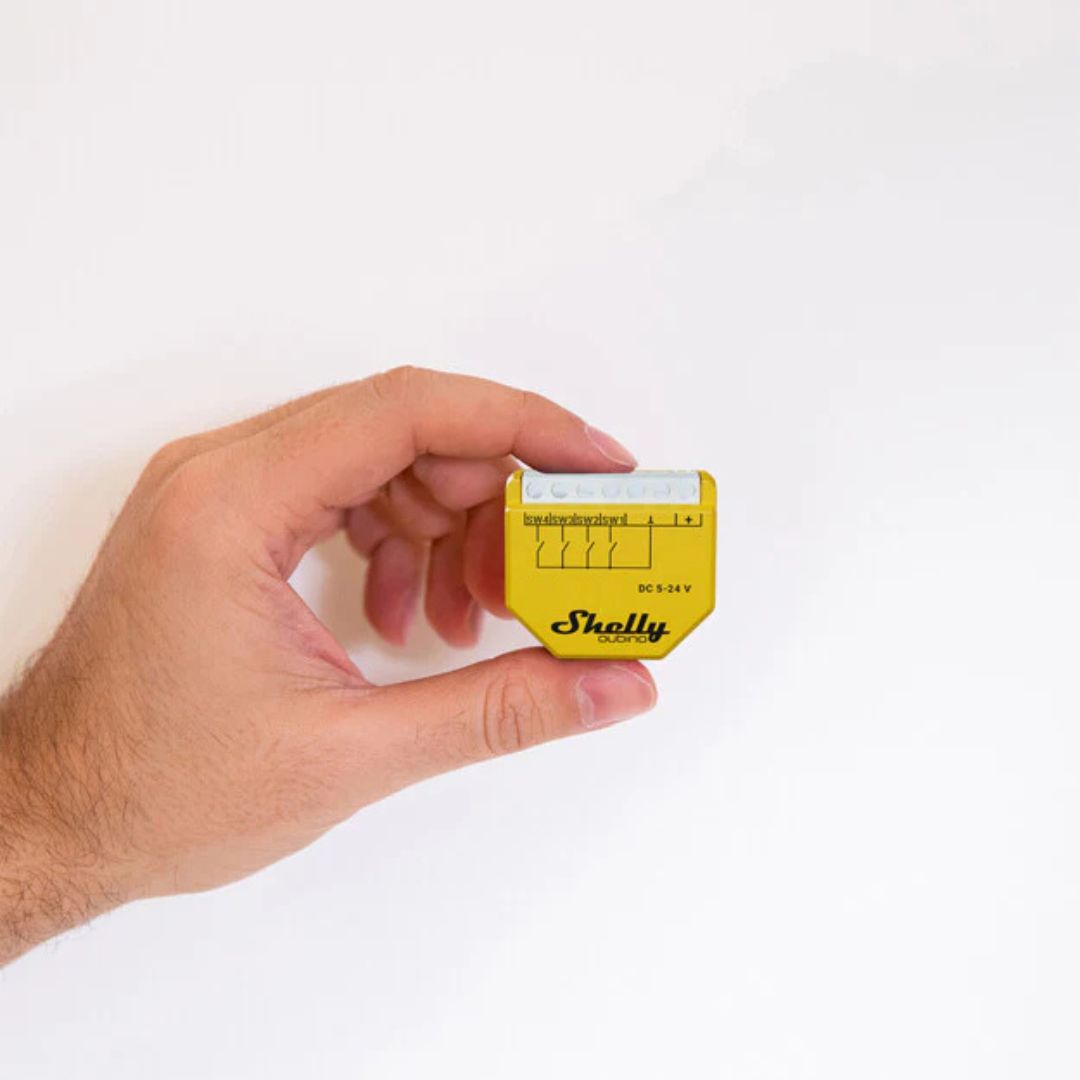 Controla os teus cenários de automação Z-Wave™ com este módulo de 4 entradas, ativando dispositivos e ações com um simples toque num botão.