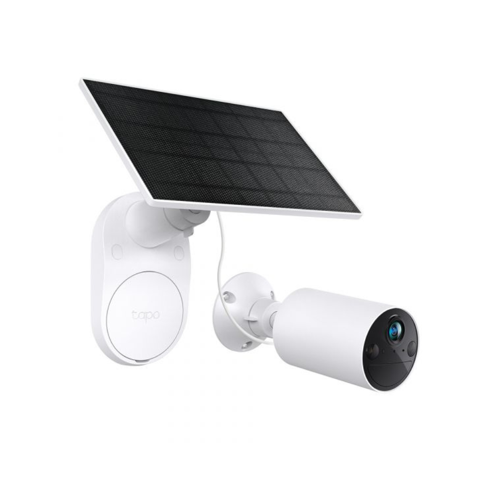 A câmara TP-Link Tapo TC82KIT é ideal para exterior, com certificação IP65 e imagem 2K 3MP (2304 x 1296 px). Oferece visão noturna a cores com sensor Starlight e lente F1.65, garantindo nitidez mesmo com pouca luz.