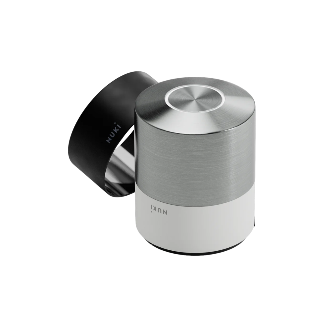A Fechadura Inteligente Pro da Nuki proporciona acesso fácil, instalação rápida e integração inteligente com design elegante e alto desempenho.
