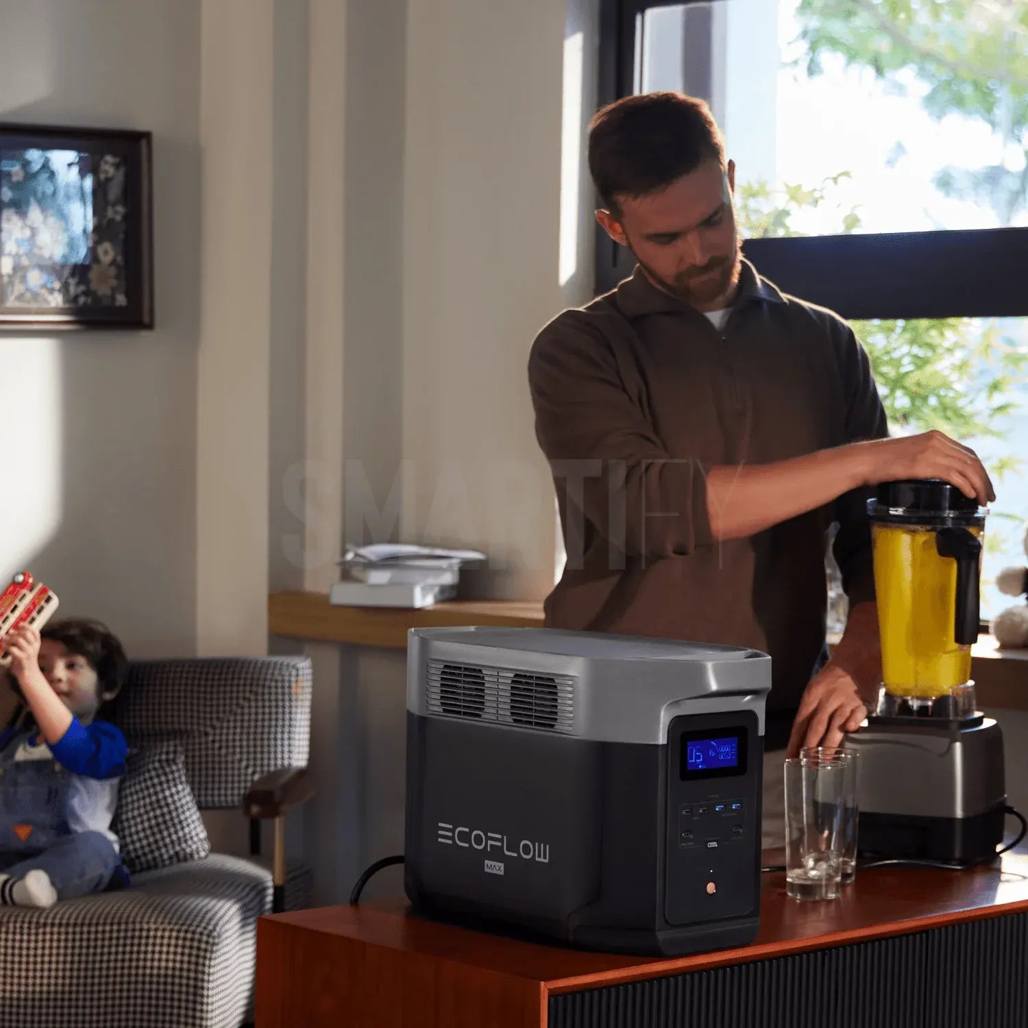 Central eléctrica portátil EcoFlow DELTA 2 Max Wifi: Eficiência solar de 99%.