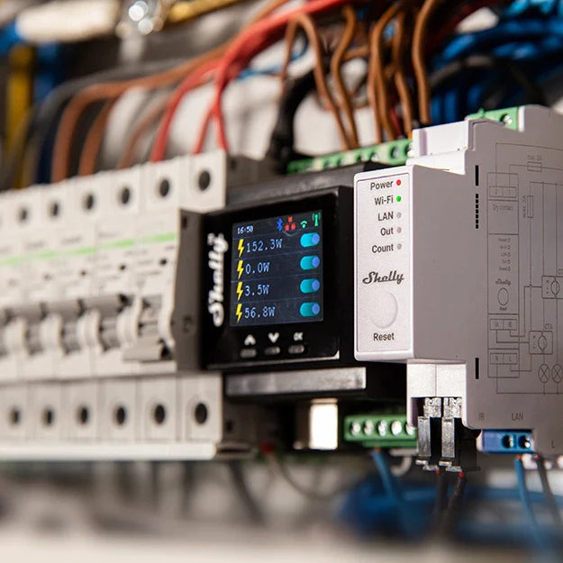 shelly EM PRO Smart WIFI BT LAN montado