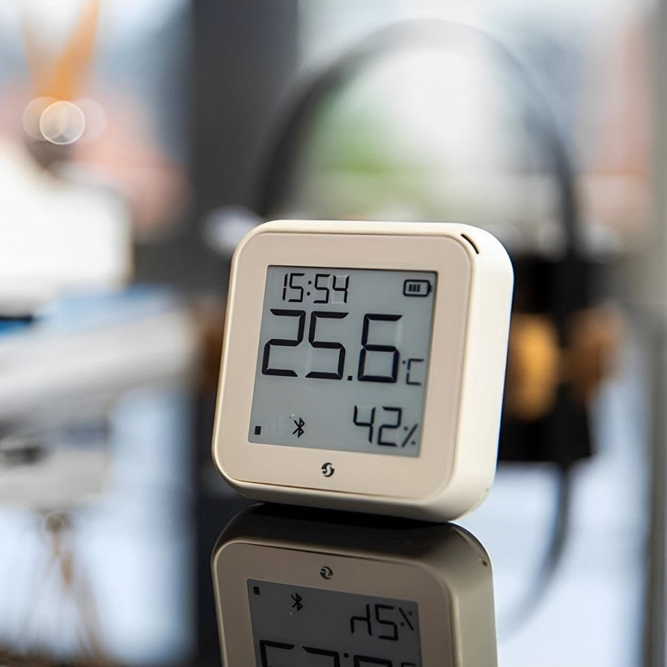Sensor Shelly: temperatura/humidade, automação via app, novo chip eficiente, conexão USB-C, 4 pilhas AA, montagem na parede, servidor Web, Wi-Fi.