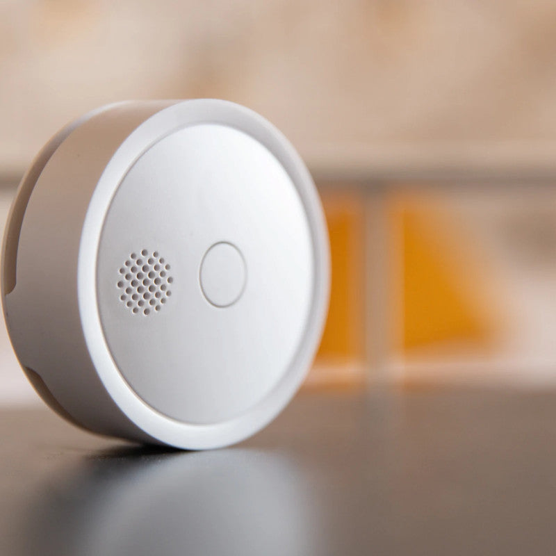 Shelly Plus Detetor de fumo com sensor fotoelétrico e sensor de temperatura recebe notificação no teu telemóvel onde quer que estejas