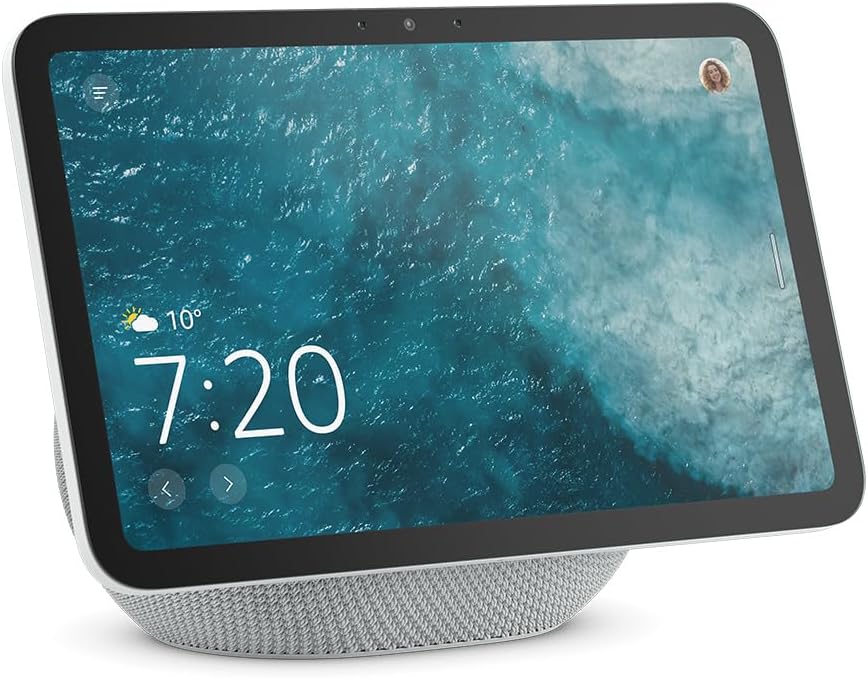 O Amazon Echo Show 8 (última geração) combina desempenho avançado, design refinado e inteligência ambiental numa tela HD de 8,7", agora com 15% mais área de visualização em comparação com o modelo de 2023. Equipado com o potente chip AZ3 Pro e tecnologia Omnisense, oferece resposta mais rápida, rotinas inteligentes baseadas em presença e temperatura, e controlo otimizado do ambiente.