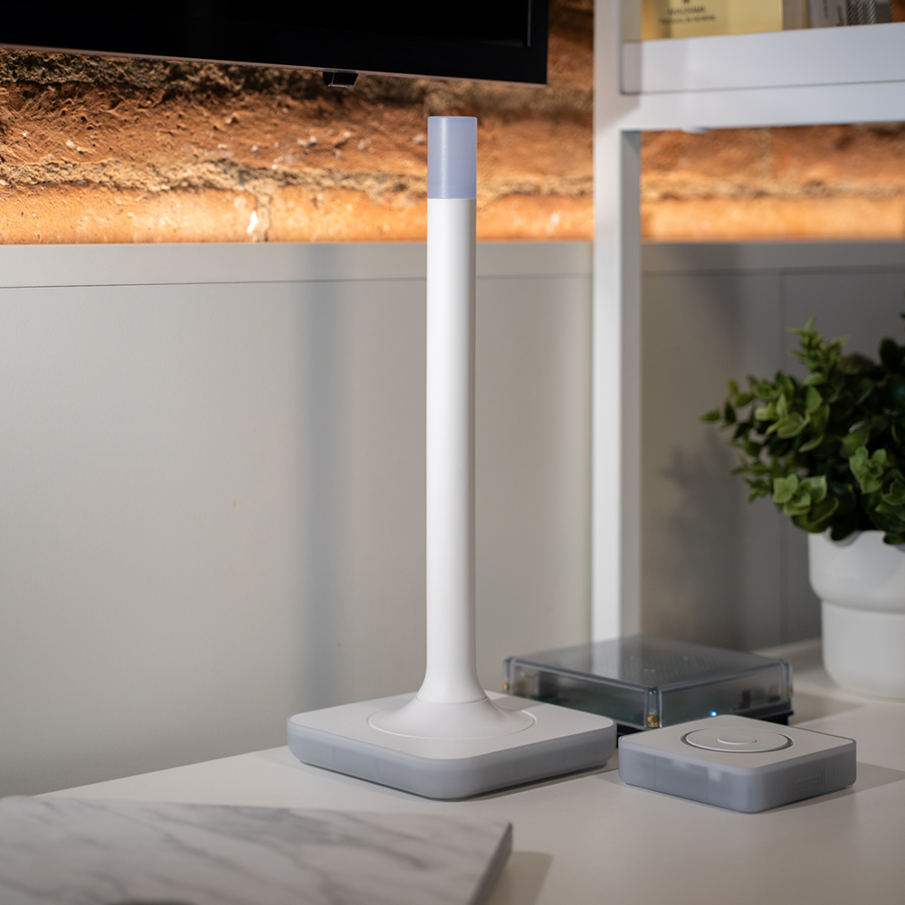 O Home Assistant Connect ZWA-2 é uma antena Z-Wave USB de alto desempenho, projetada para conectar dispositivos Z-Wave ao Home Assistant de forma confiável e eficiente. Equipado com chipset Z-Wave série 800 e suporte para Z-Wave Long Range*, oferece maior alcance, comunicação estável e melhor autonomia para dispositivos alimentados por bateria.