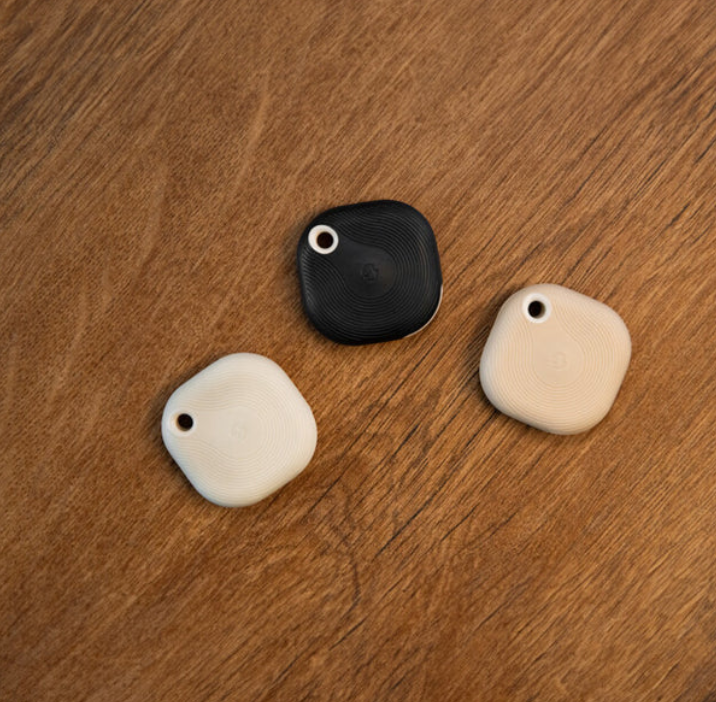 O Shelly BLU Button Tough 1 ZB é um botão inteligente portátil e resistente, desenvolvido para ativar dispositivos, cenas e automatizações de forma simples e imediata, sem necessidade de smartphone. 