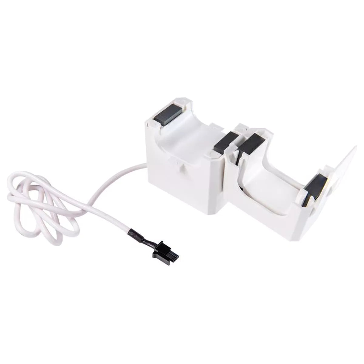 O Shelly CT 400A é um transformador de corrente de núcleo dividido, projetado para medições precisas de corrente alternada até 400 A, ideal para monitorização energética em sistemas monofásicos ou trifásicos. Compatível com o Shelly Pro 3EM-400, permite instalação rápida sem interromper o circuito, graças ao seu mecanismo de fecho snap-on, que dispensa o uso de ferramentas.