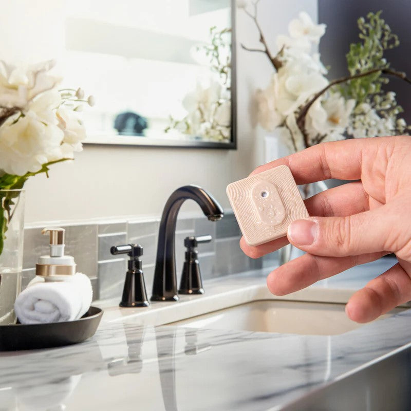 O Shelly BLU H&amp;T ZB Mocha é um sensor inteligente de temperatura e humidade, com conectividade Zigbee e Bluetooth, desenvolvido para uma monitorização ambiental precisa em ambientes interiores e exteriores. 