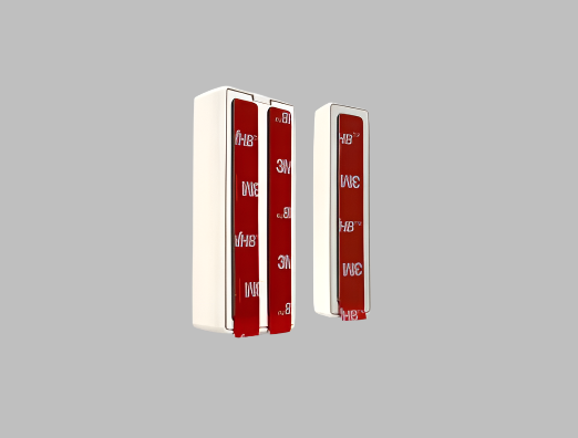 Queres saber se a porta ficou aberta? O Sensor de Porta Tedee dá-te essa informação em tempo real, diretamente na app, juntamente com o estado da tua fechadura inteligente.